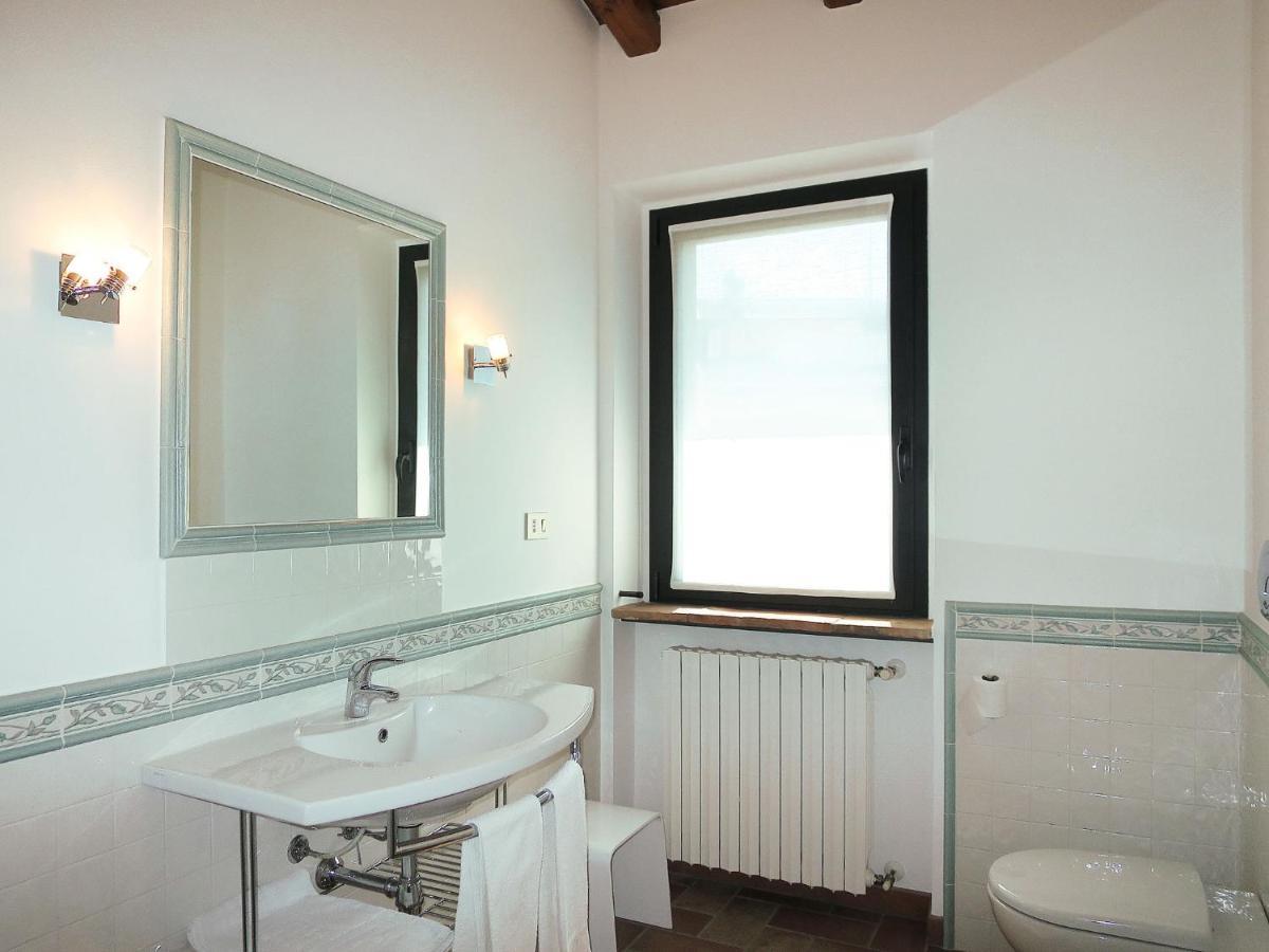 Castana  Apartment La Corte Bricca - Bilo C By Interhome מראה חיצוני תמונה